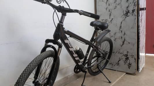 BLACK FAST MEN'S CYCLE