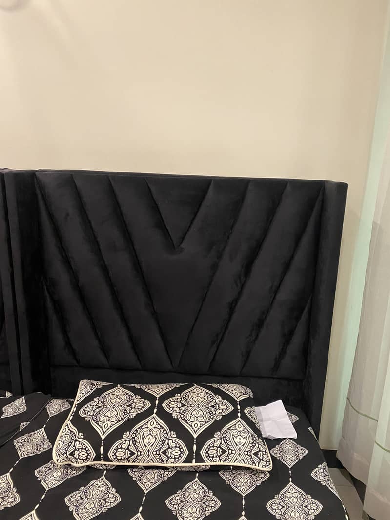 2 single Bed 1