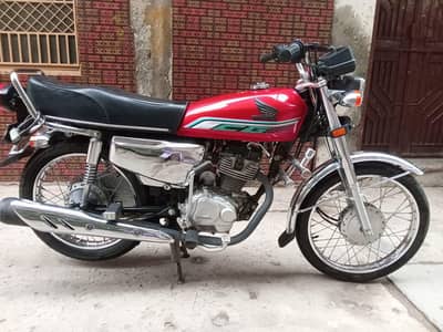 Honda CG 125 special edition urgent for sale.