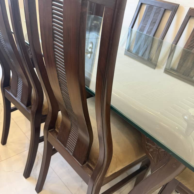 Dining table with 6 chairs 2