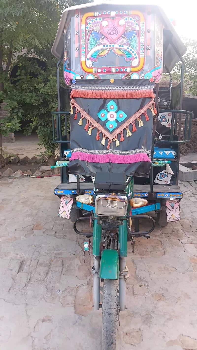 رکشہ بہت اچھ ہے 5