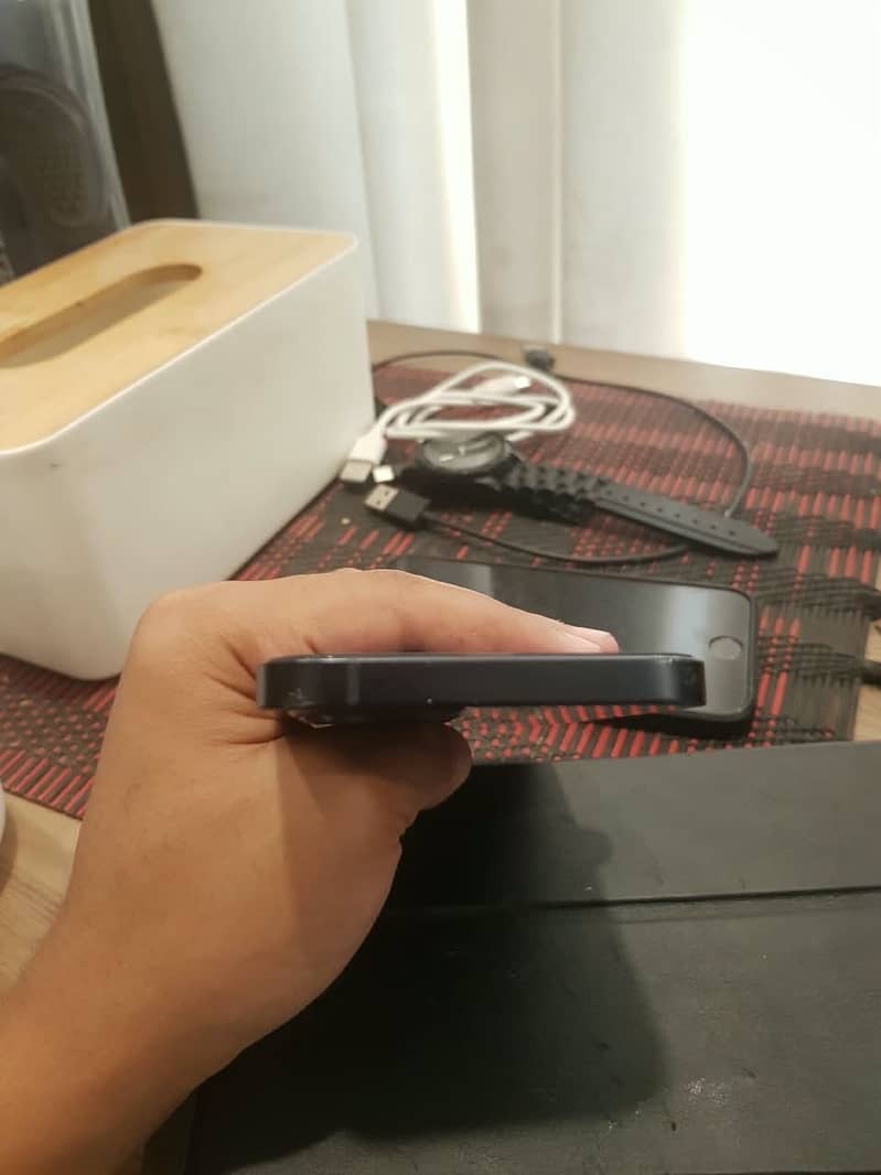 Apple iPhone 12 3