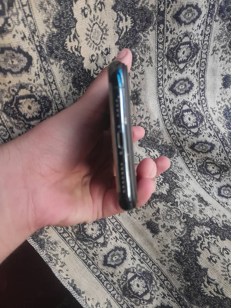 iPhone 11 pro max 1