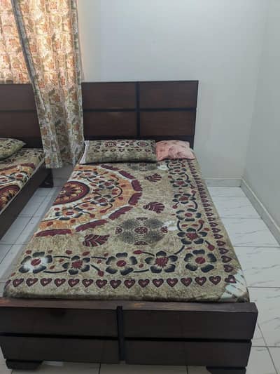 Complete 4-Piece Bedroom Set