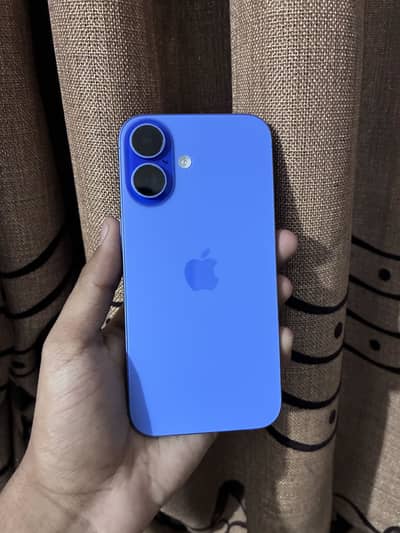 Apple iPhone 16