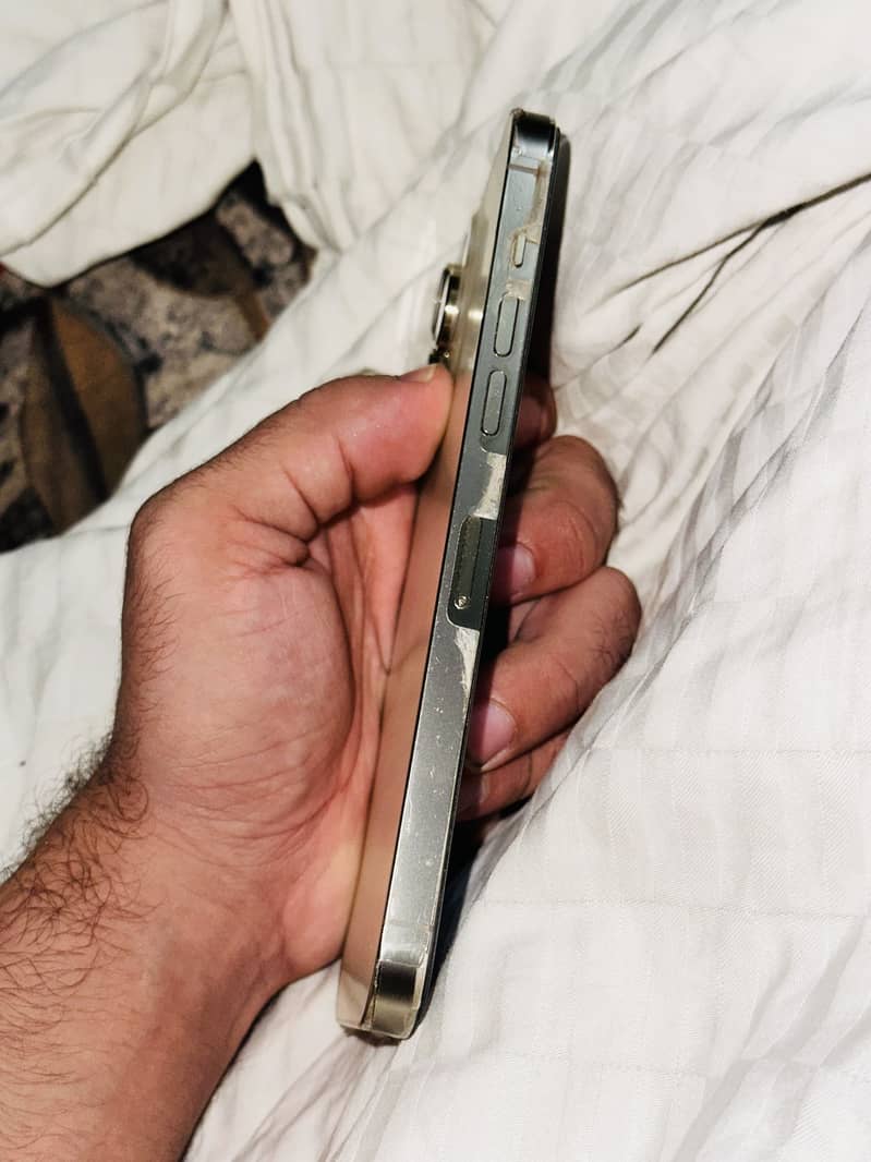 Apple iPhone 14 Pro Max jv 2