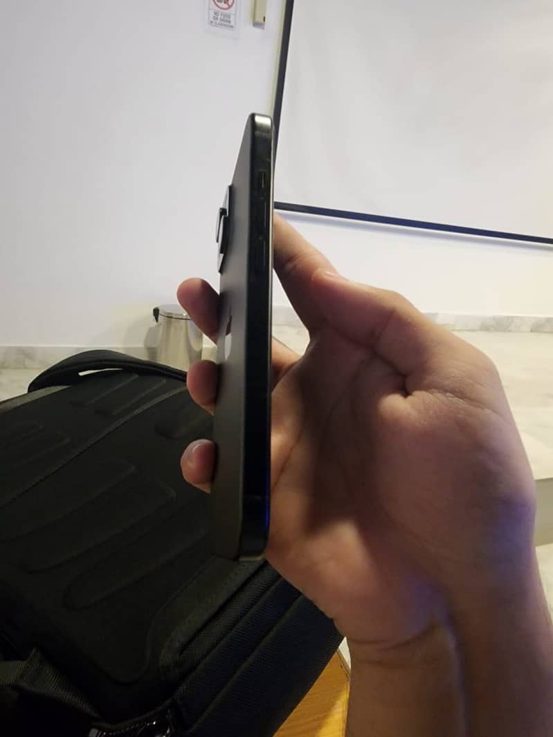 Apple iPhone 15 2