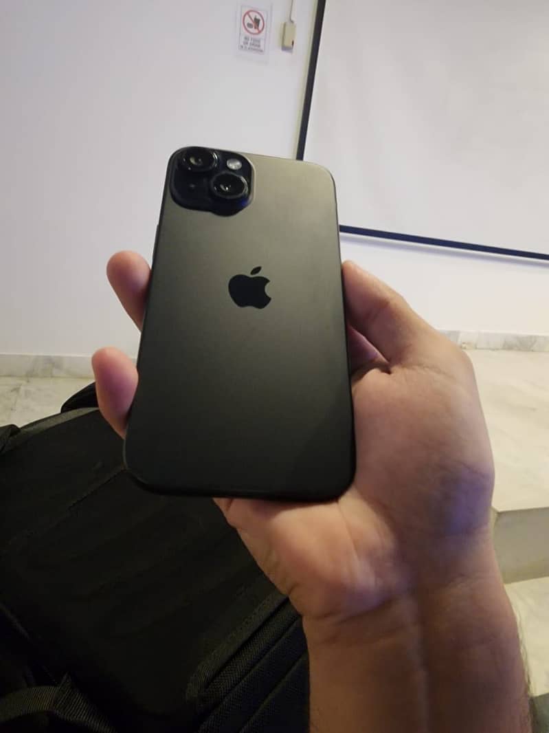 Apple iPhone 15 3