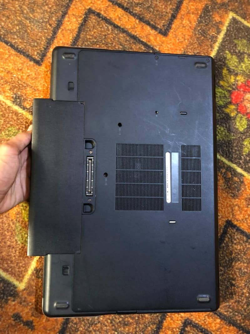 Dell latitude E6540 2