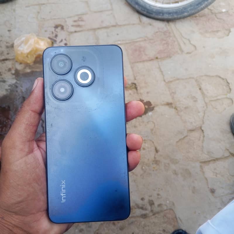Infinix Smart 8 2