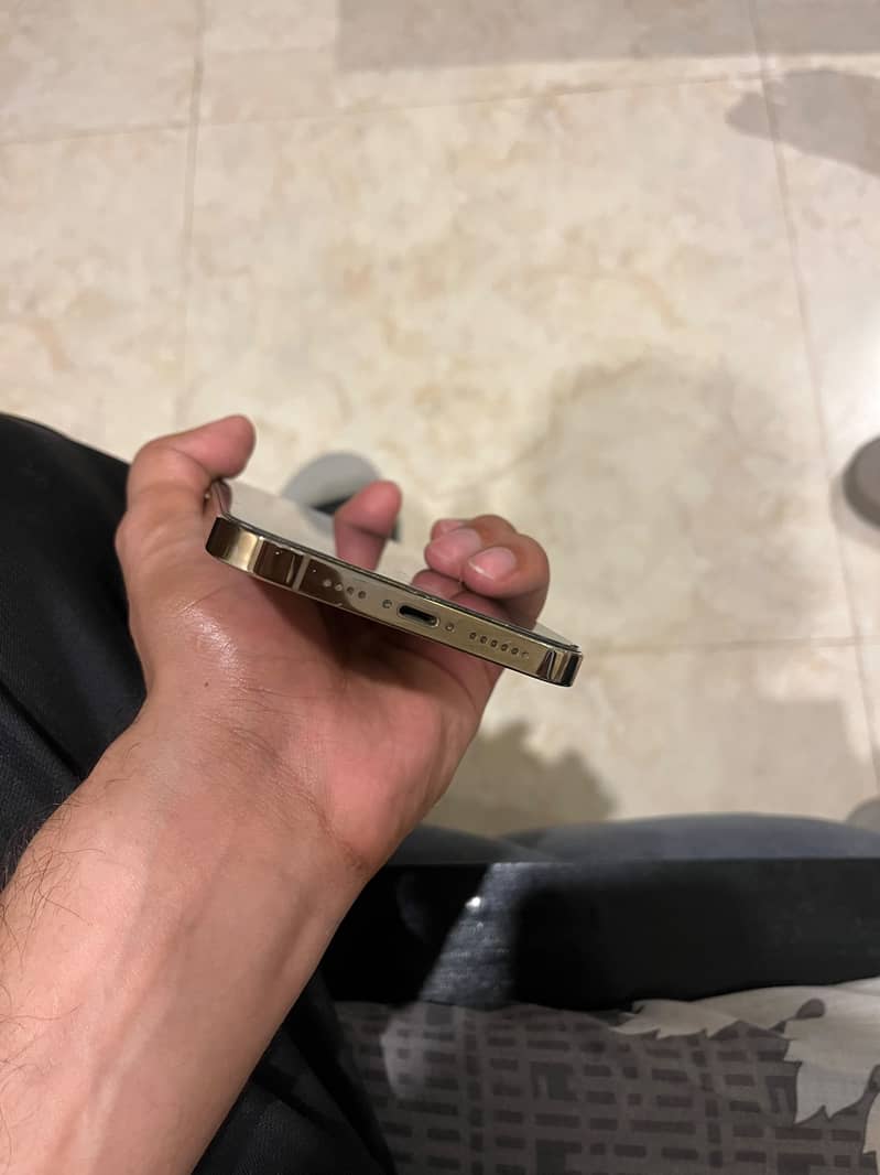 Apple iPhone 12 Pro Max exchange possible 3