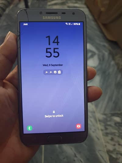 Samsung Mobile J400
