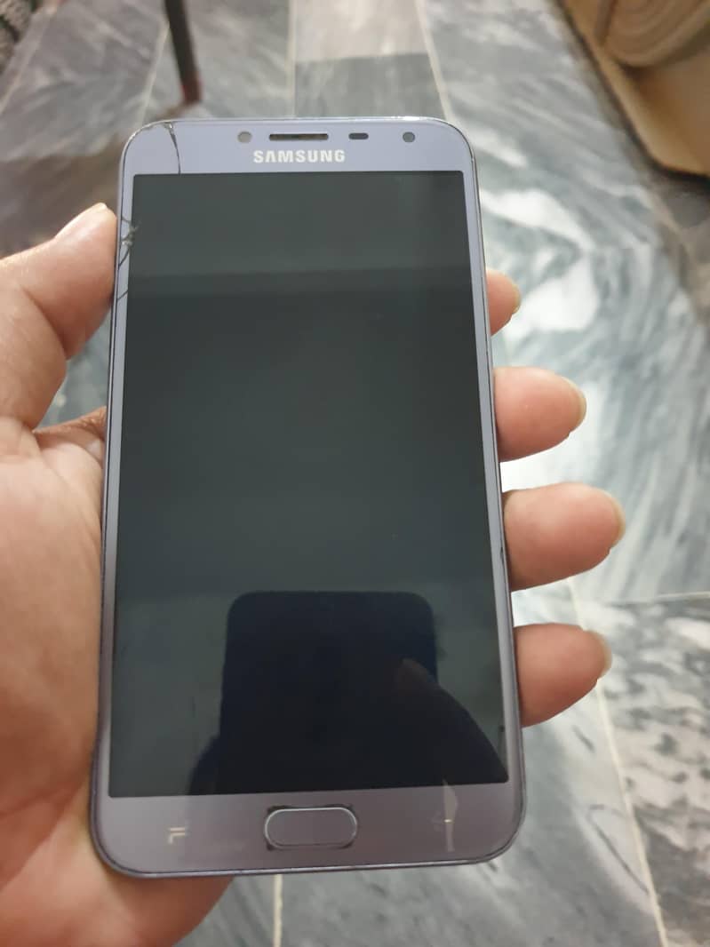 Samsung Mobile J400 1