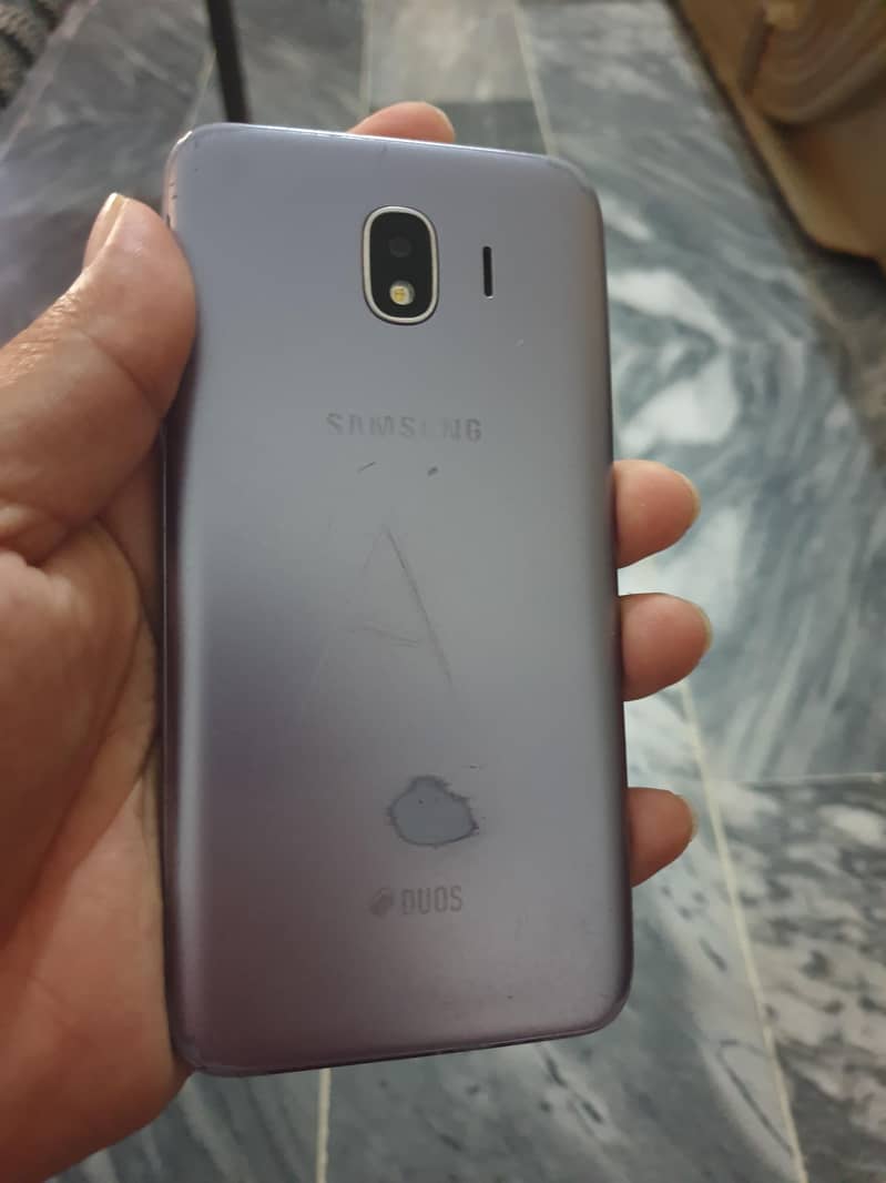Samsung Mobile J400 2