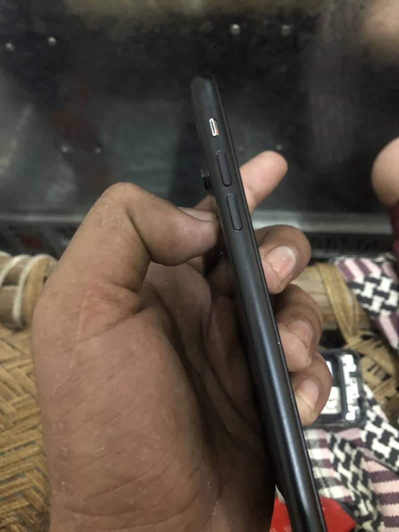 Apple iPhone XR 5