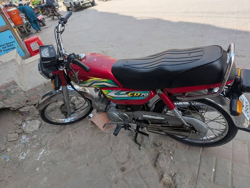 Honda CD-70 5