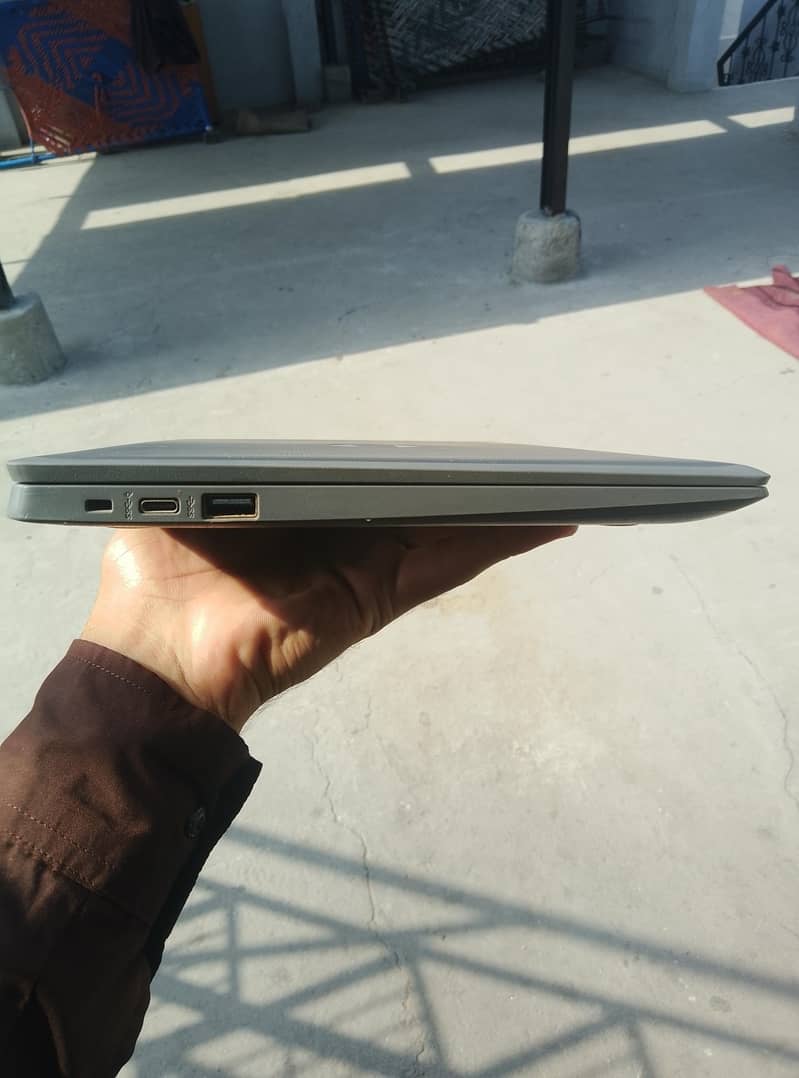 Chrome book laptop 3