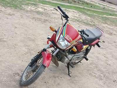 HONDA DELUXE ! HONDA BIKE ! HONDA 125 ETC