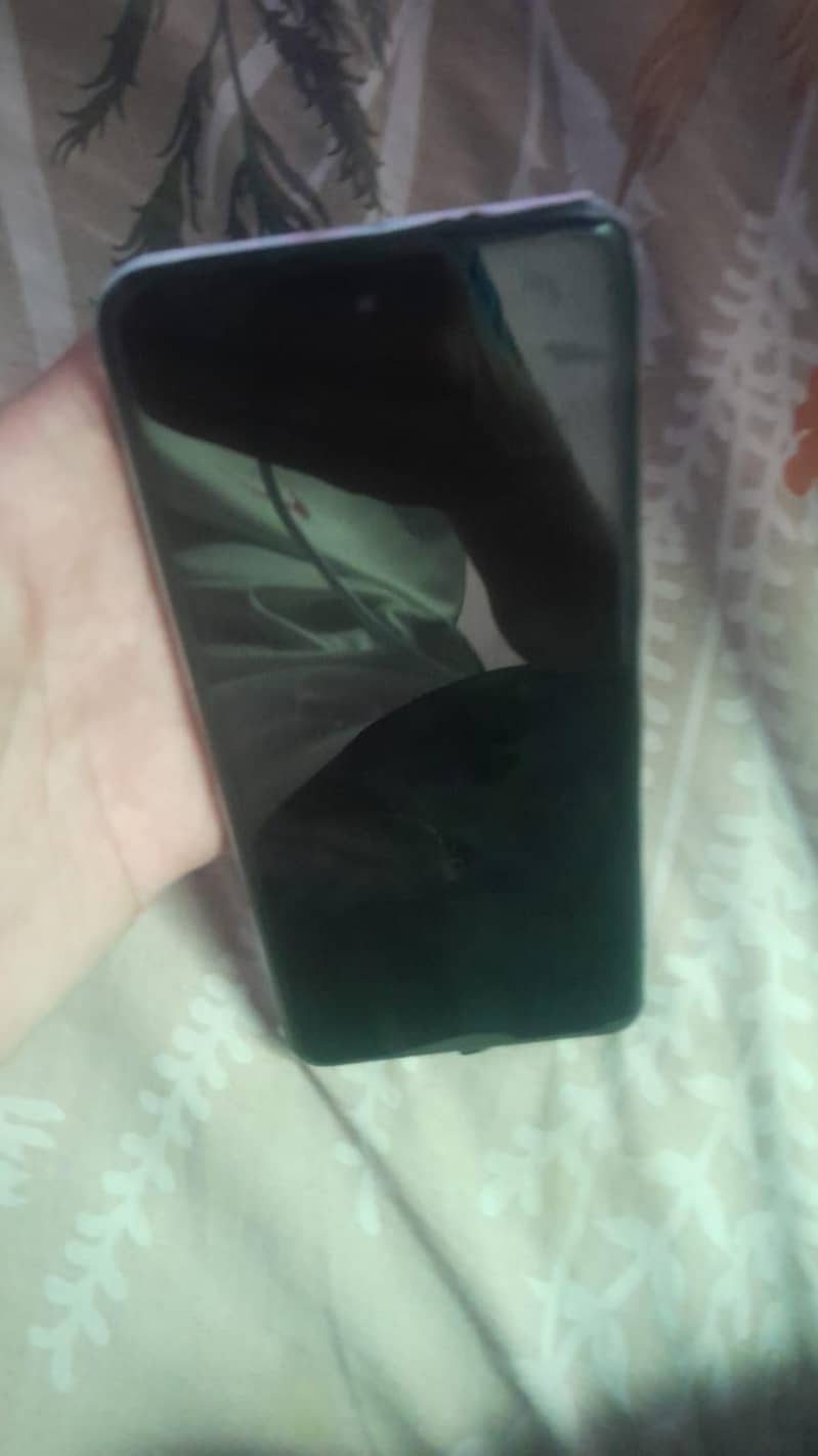 Infinix Hot 40i 4