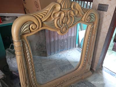 dressing mirror