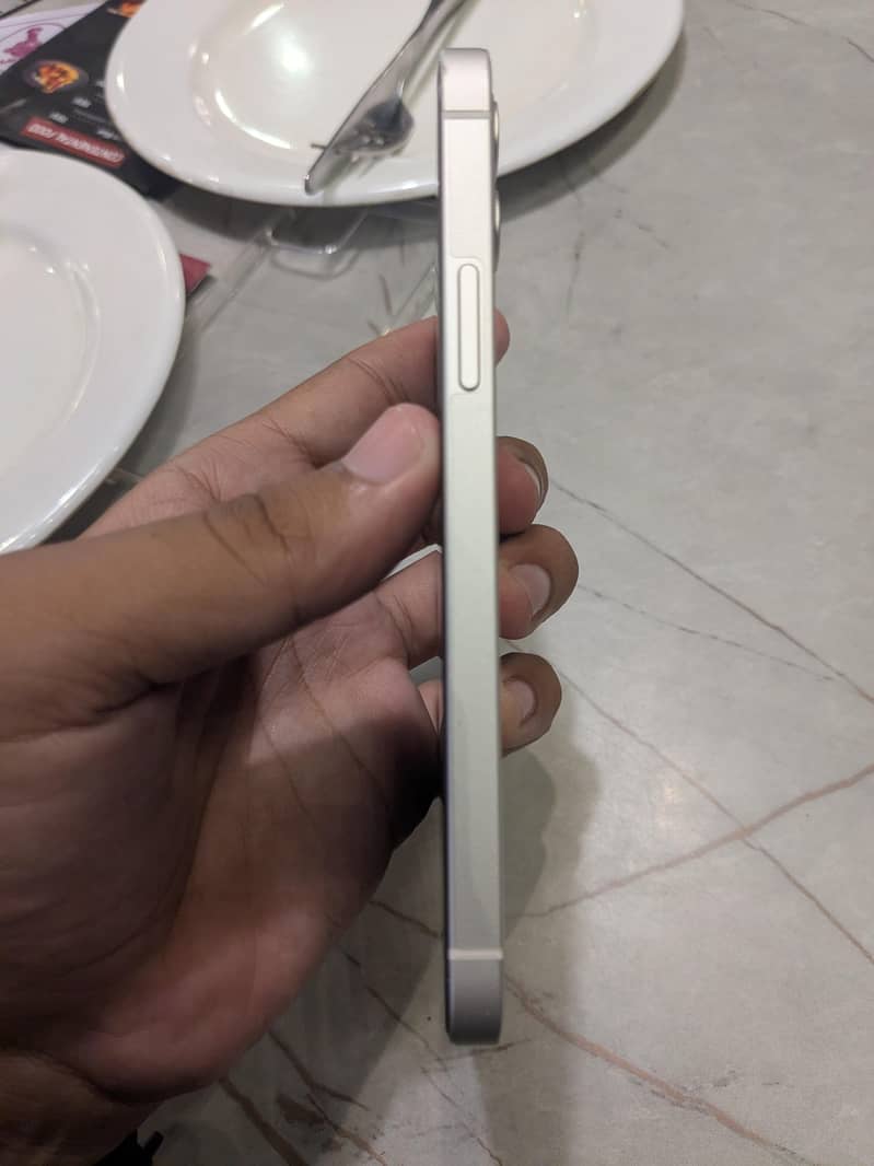 Apple iPhone 12 2
