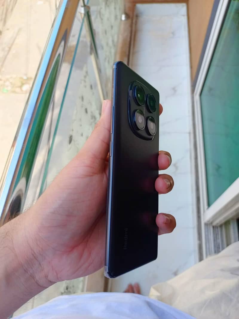 Xiaomi Redmi Note 14 Pro 3