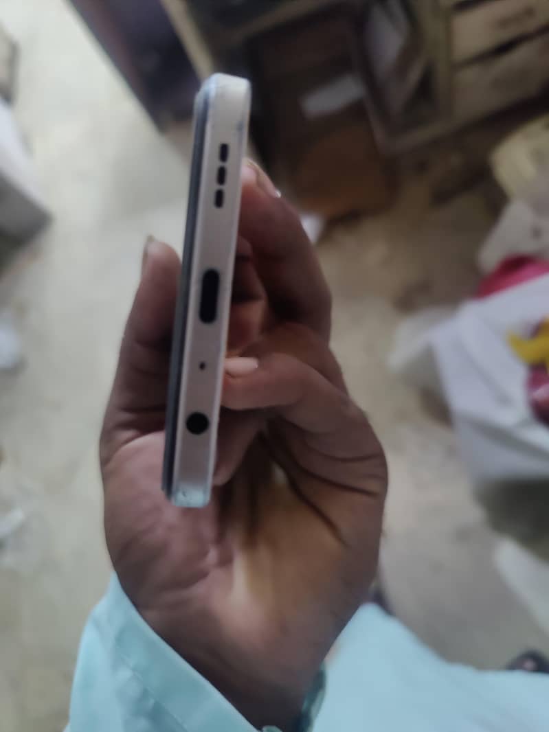 OPPO F21 Pro 2