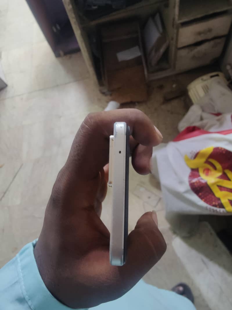 OPPO F21 Pro 7
