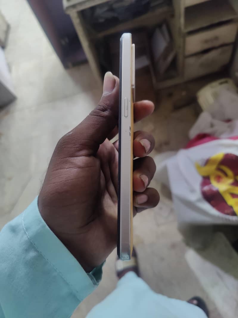 OPPO F21 Pro 8