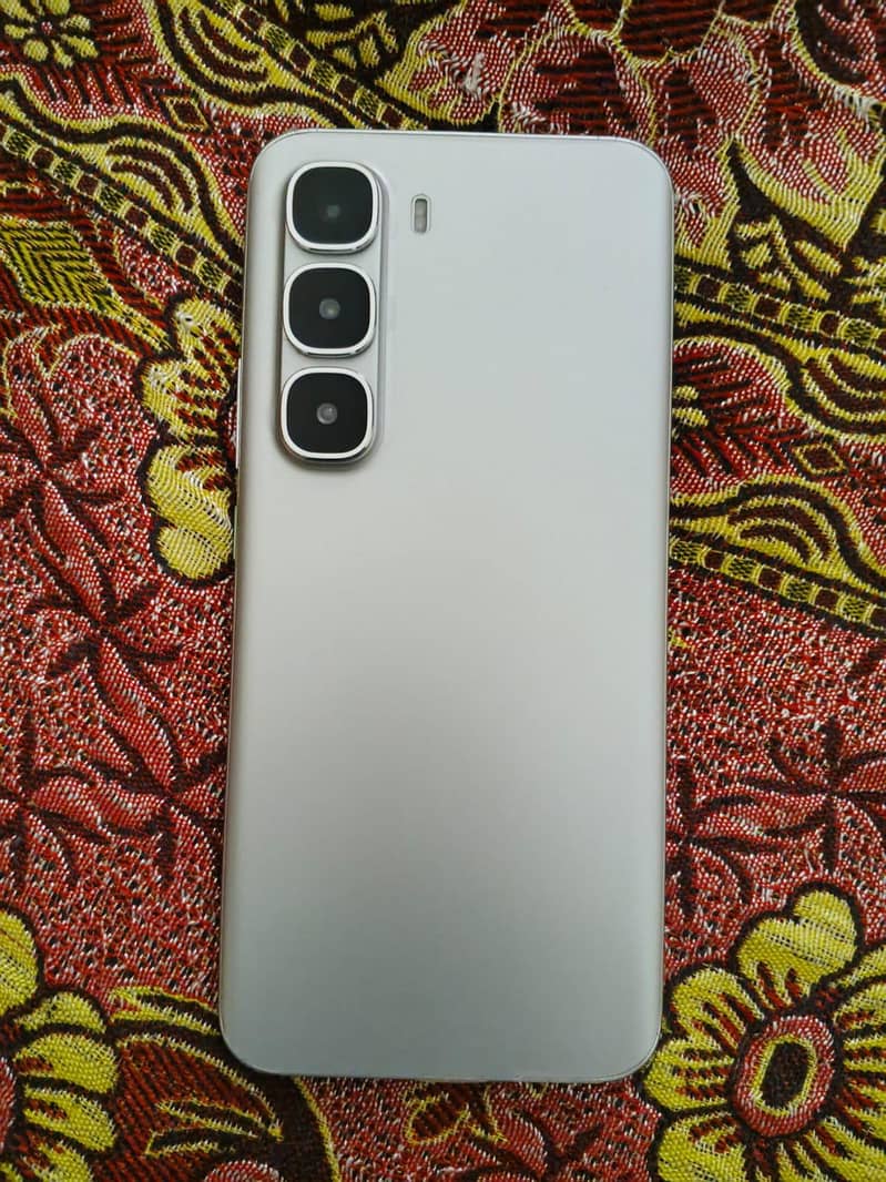 Infinix Hot 60 Pro Plus 0