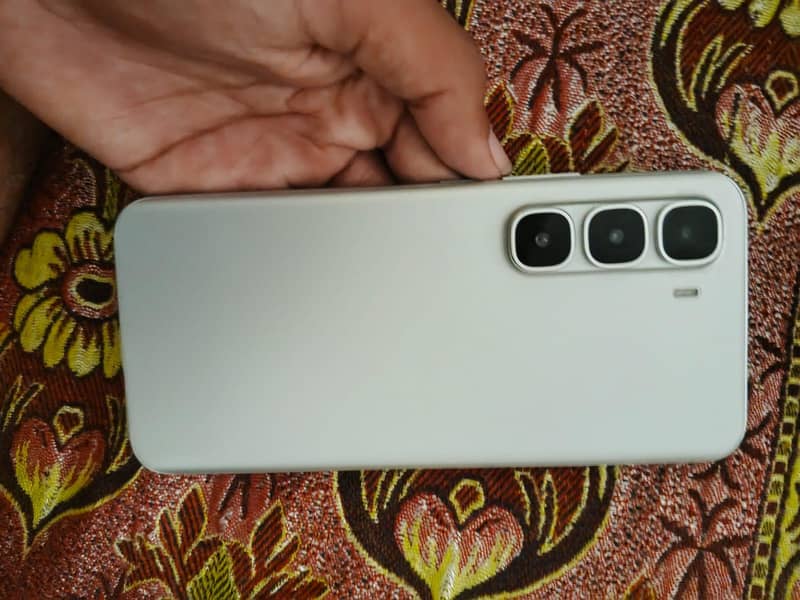 Infinix Hot 60 Pro Plus 3