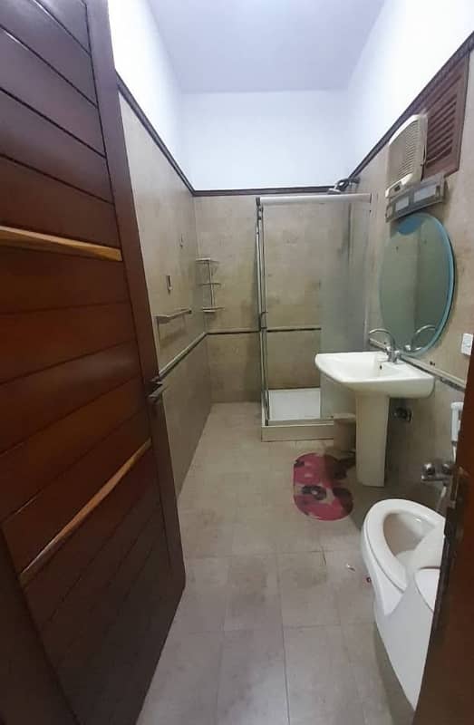 Office For Rent 4