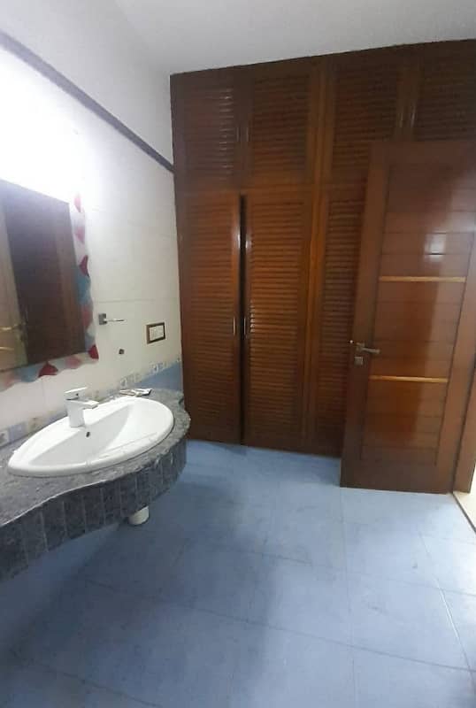 Office For Rent 5