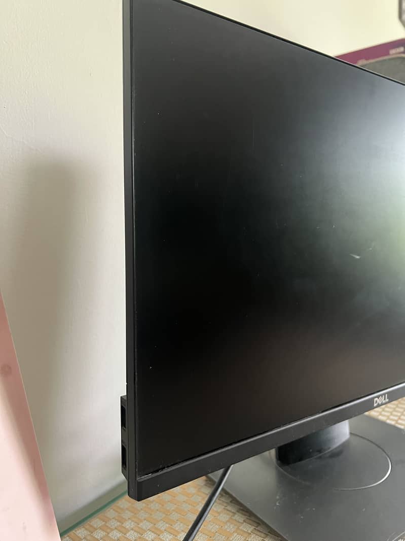 DELL 22” Borderless LED 1