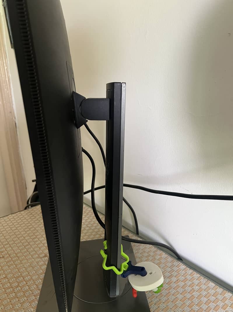 DELL 22” Borderless LED 2