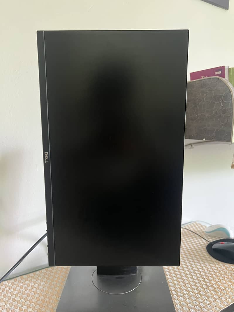 DELL 22” Borderless LED 5