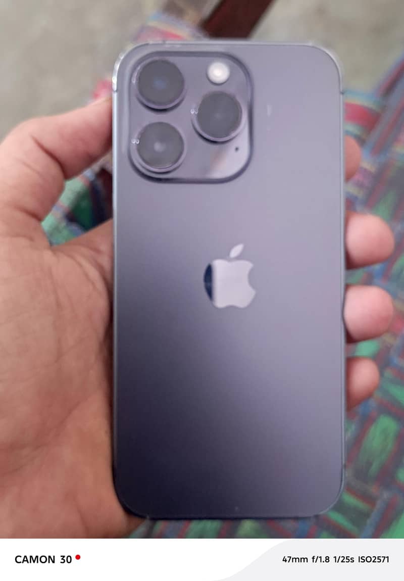 Apple iPhone 14 Pro 0