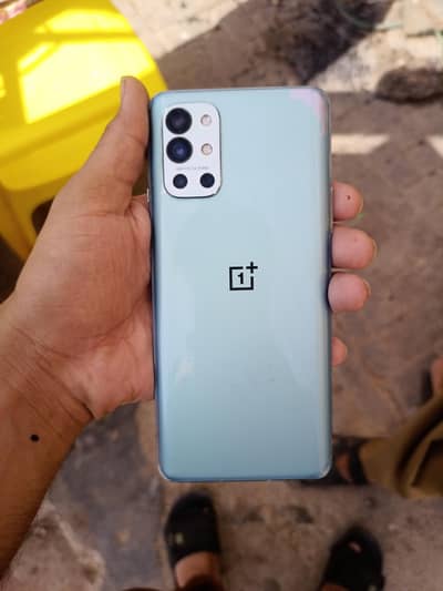 One Plus 9R
