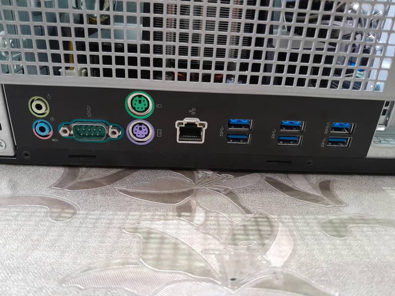 Dell t5820 Workstation 3