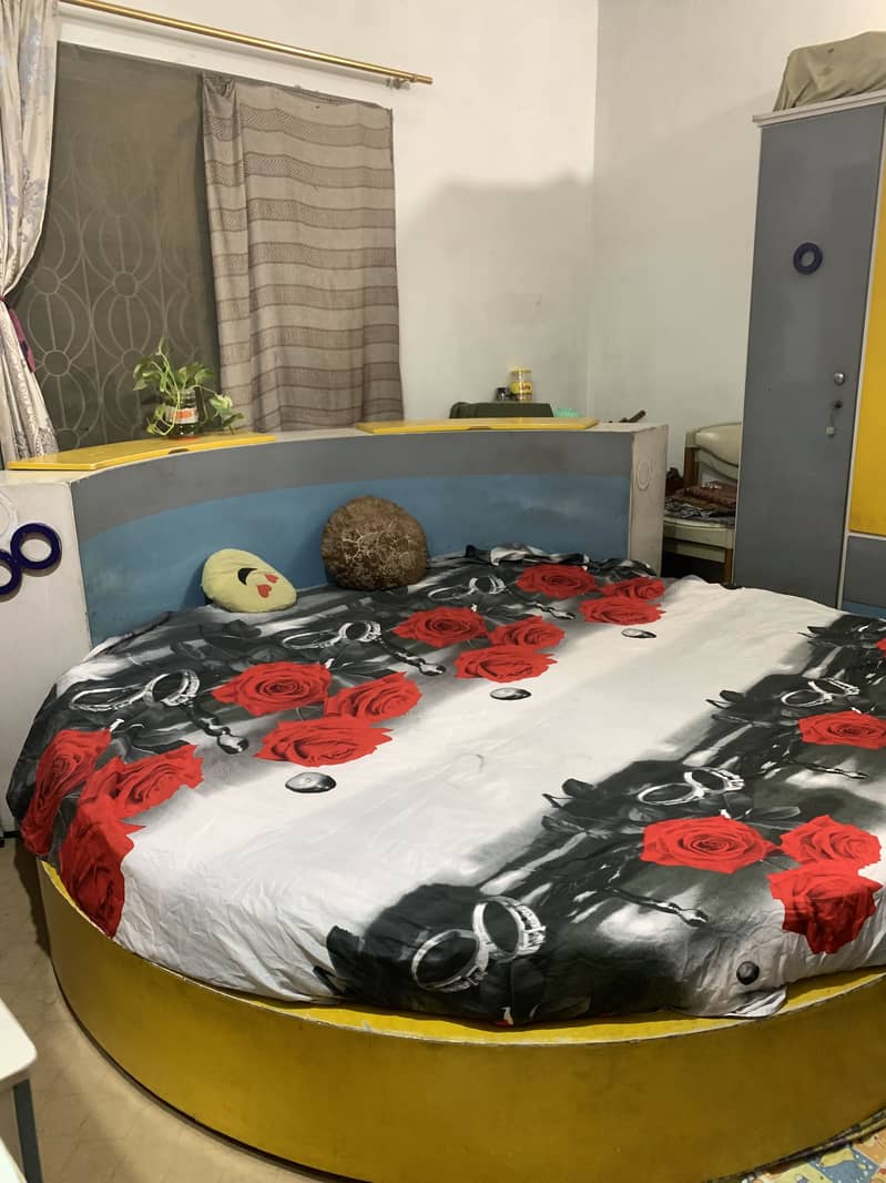 Bed with dressing table contact 03332236398 3