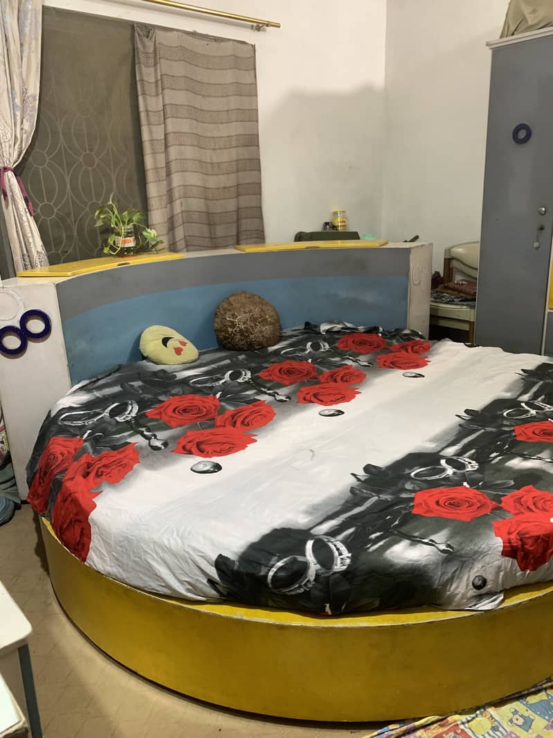 Bed with dressing table contact 03332236398 4