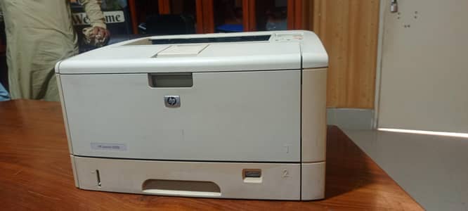 A3 size Laserjet HP 5200L