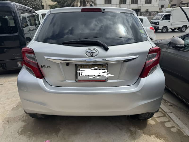 Toyota Vitz 2014 3