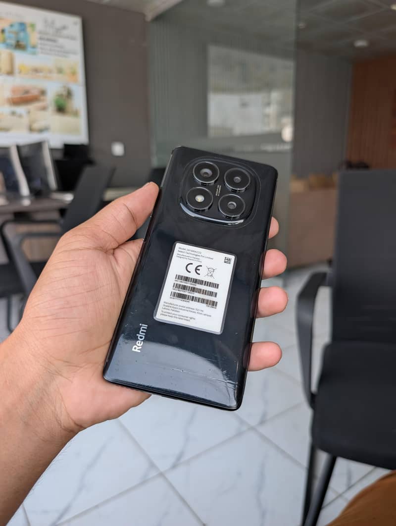 Xiaomi Redmi Note 14 Pro 0
