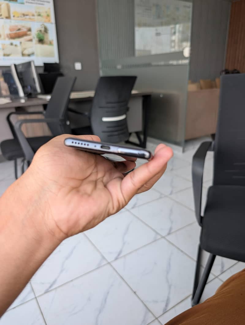 Xiaomi Redmi Note 14 Pro 4