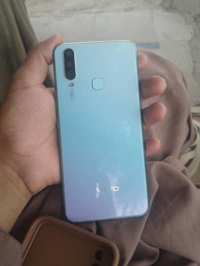 vivo y17