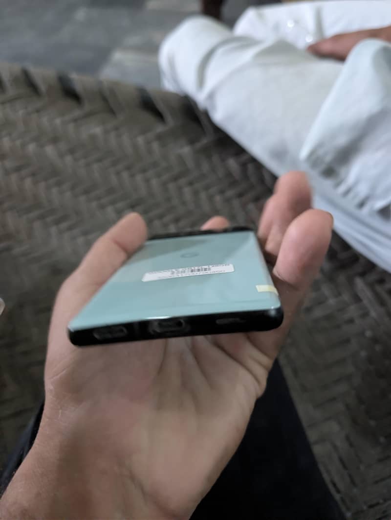 Google Pixel 6a 5