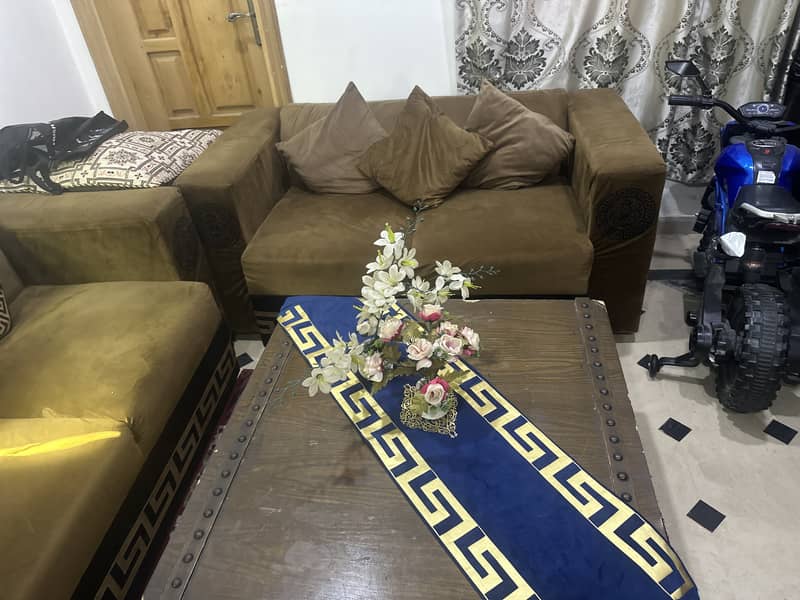 Sofa 06 seater 1