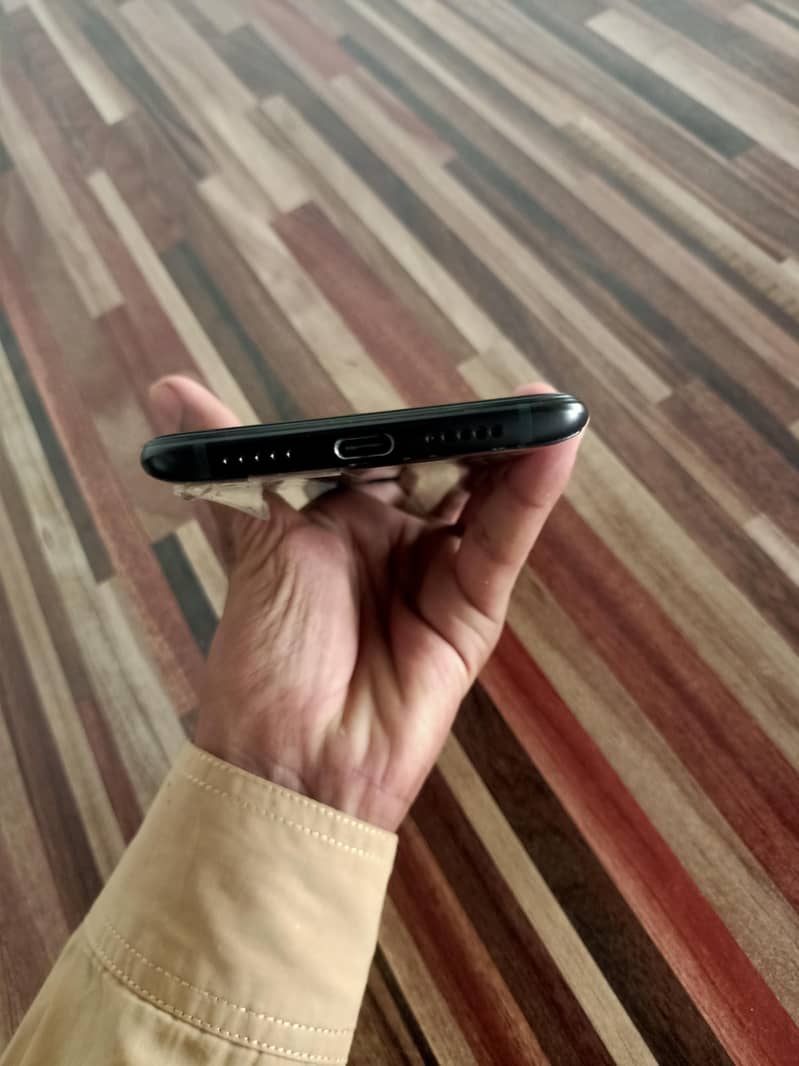 One Plus 6T 4