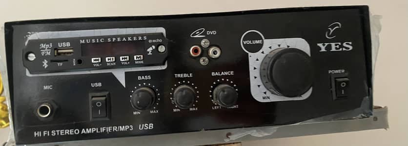 Two 6 inches speaker with amplifier
